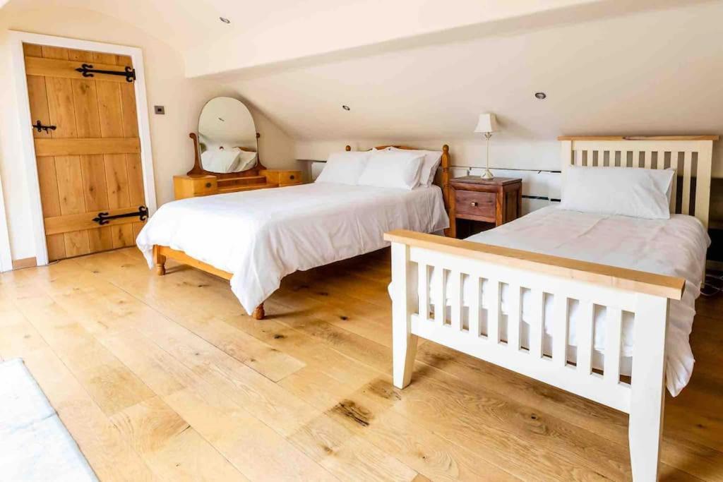 Four Bed Barn Conversion Junction 37 38 M1 Barnsley Kültér fotó